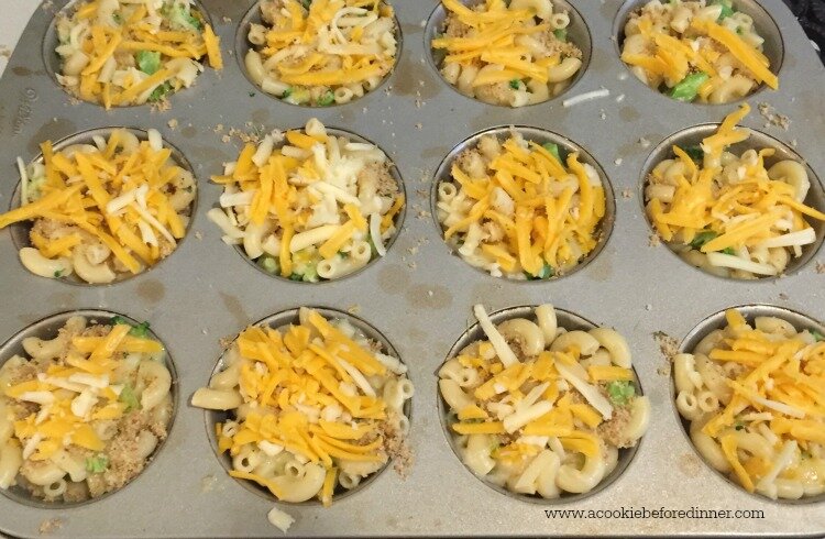 Minions Mac and Cheese Cups 4